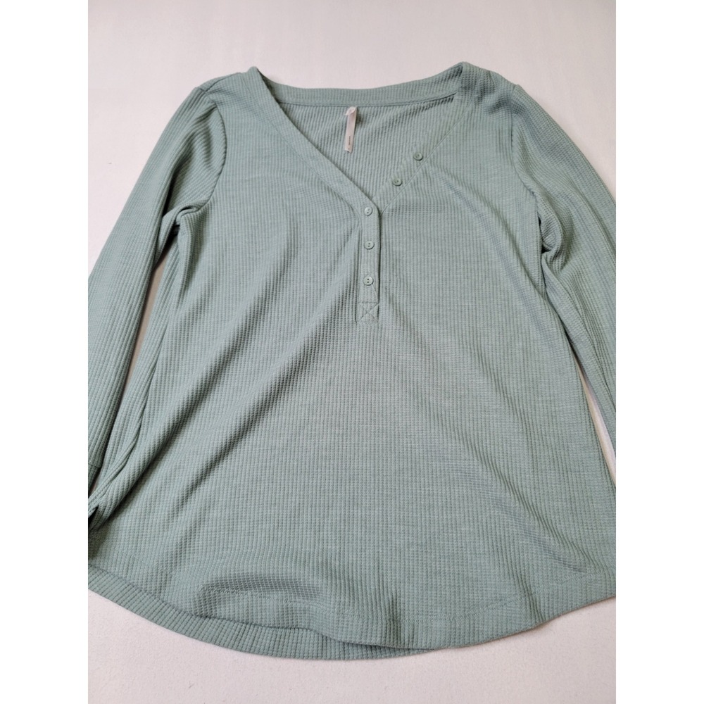 Soma Sage Green Waffle Knit Henley Long Sleeve Top Small Thermal Curved Hem